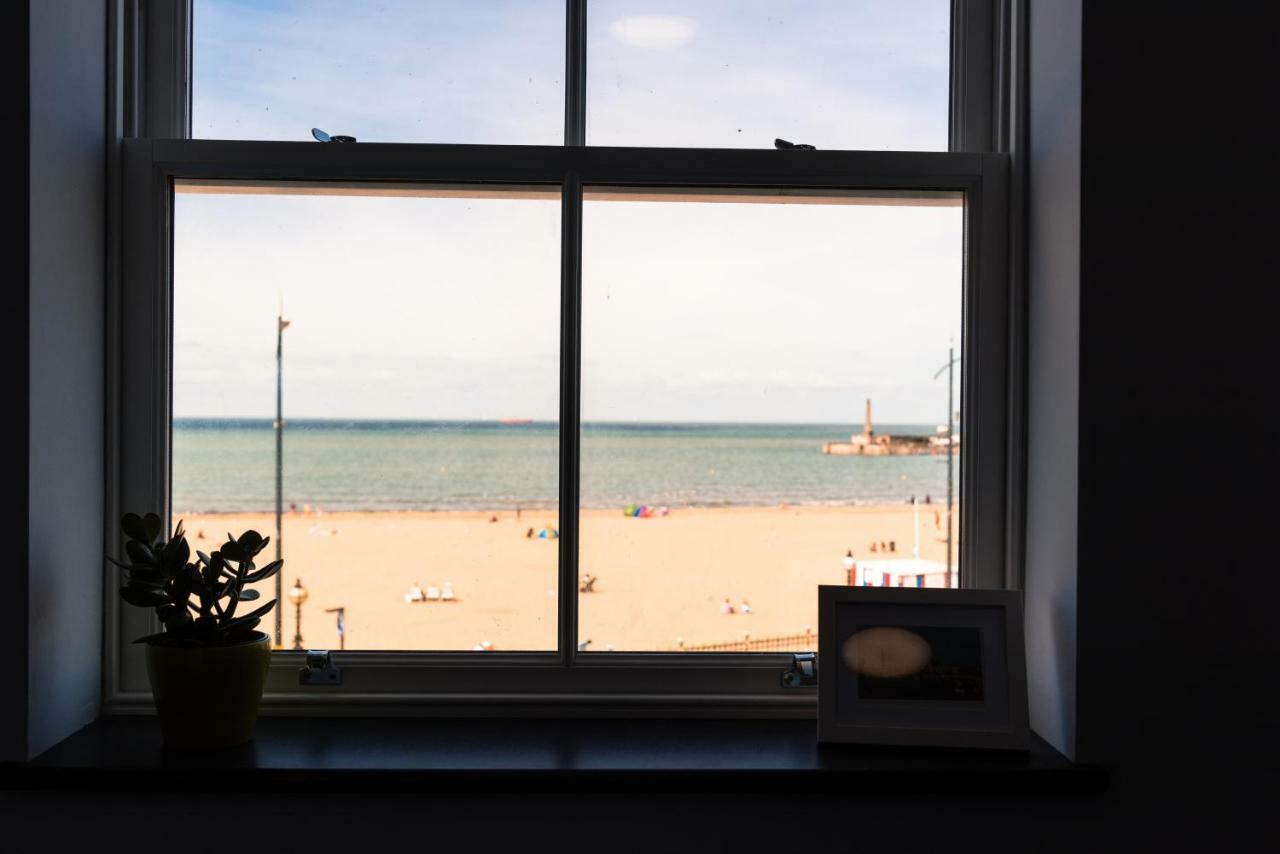 The Dreamland Apartment - Margate Beach - By Goldex Coastal Breaks Экстерьер фото